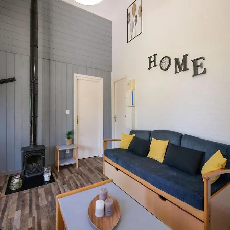 Snug In Le Petit With Private Terrace Holiday home Signy-le-Petit