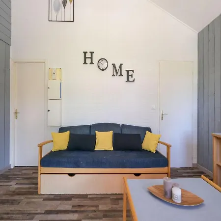 Holiday home Snug In Le Petit With Private Terrace *